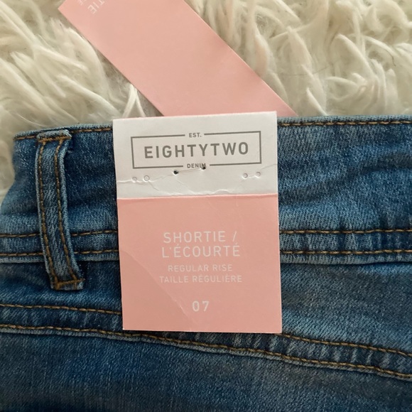 Denim shorts - Picture 4 of 4